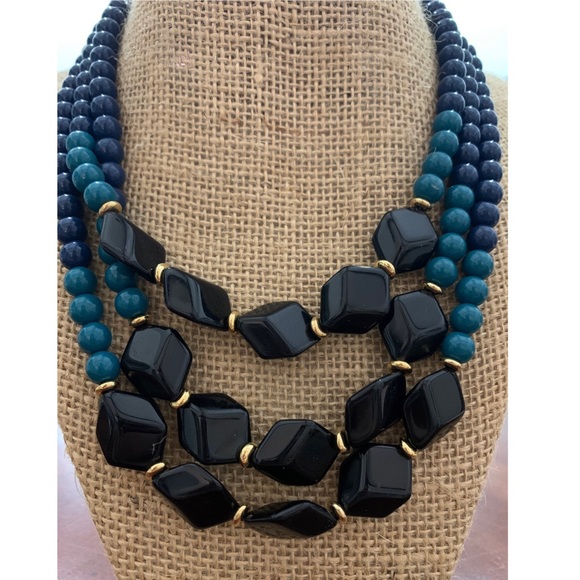 Jewelry - CHIC FASHION NECKLACE